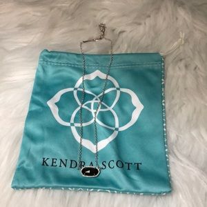 Kendra Scott necklace